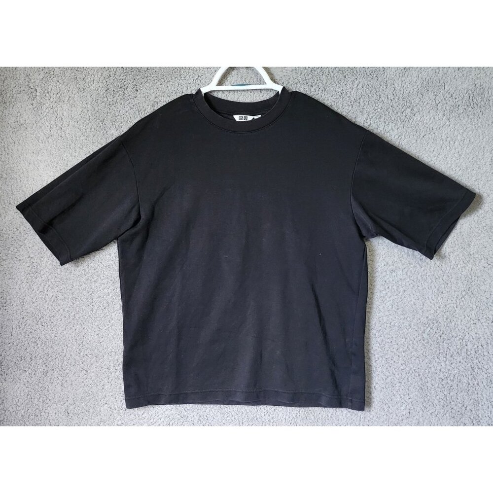 Uniqlo T Shirt Adult Size‎ Medium Black U AIRism Crewneck Casual Essential Tee